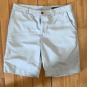 Greg Norman Golf Shorts, light khaki, size 32